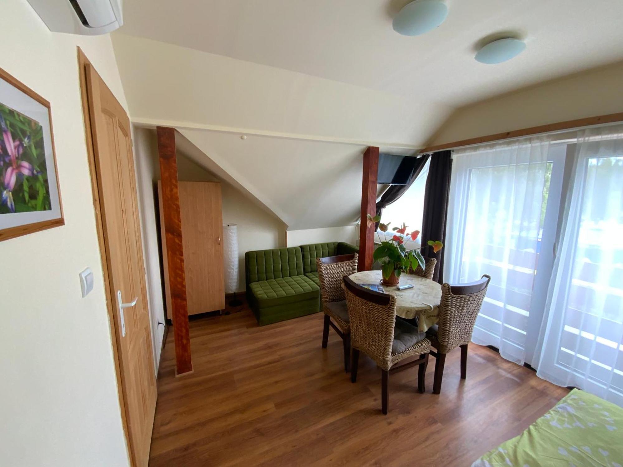 Elso Fecske Apartmanok 시오포크 외부 사진